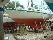 bateau sur cales au chantier
