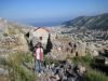 dans-les-ruines-du-chateau-de-la-Chora.jpg