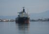 Cargo au mouillage a Chalkis